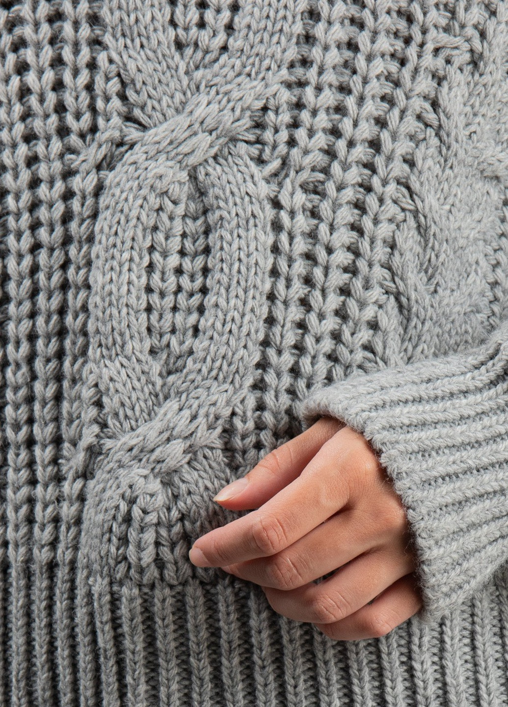 Серый зимний свитер Eleonora Pacolli
