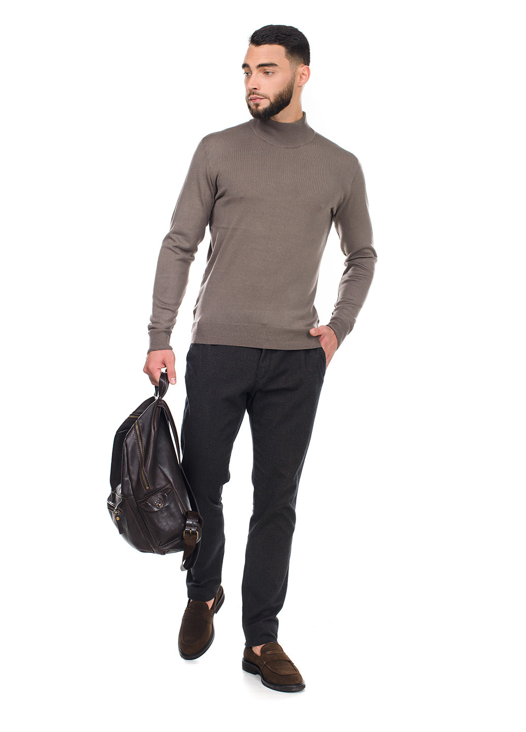 Кавовий чоловічий светр з коміром "стійка" SVTR