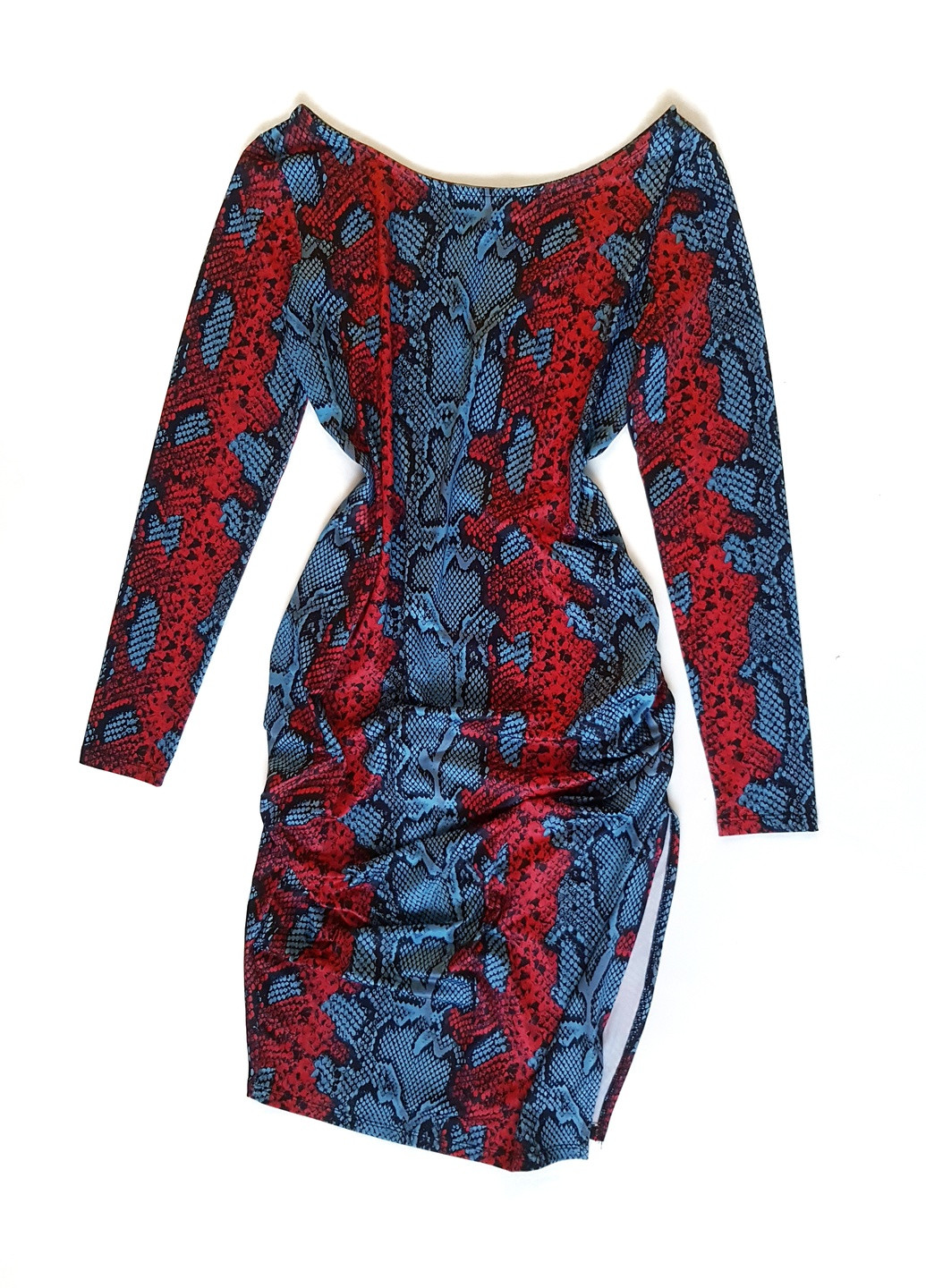 Синя сукня синя з червоним в зміїний принт NA-KD