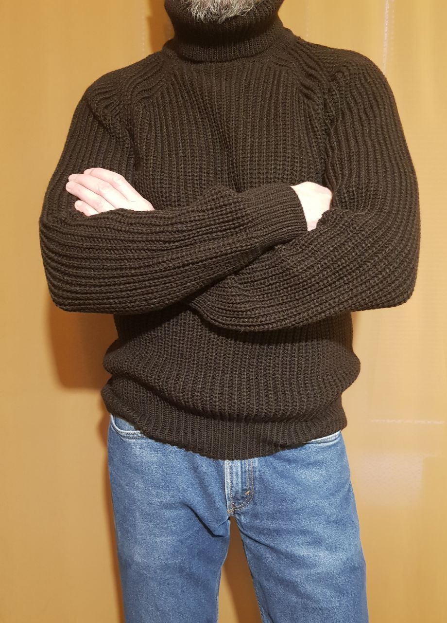Темно-коричневый зимний свитер крупной вязки Berta Lucci