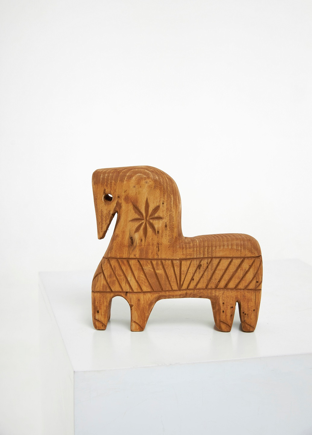 Деревянная лошадка, Звезда коричневая 18х18 см Зерно (256946191)