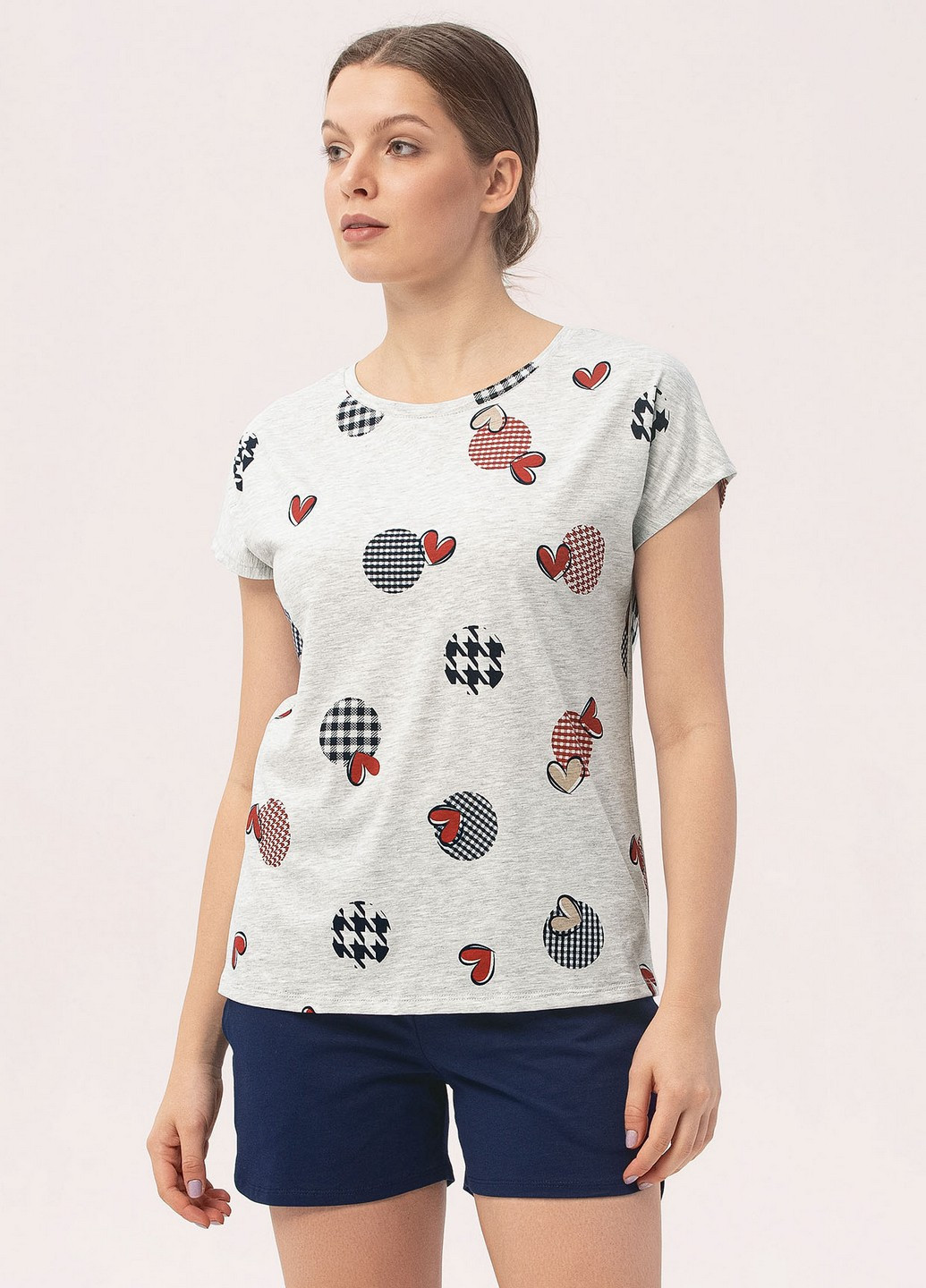 Светло-серая всесезон пижама женская (футболка+шорты) Roksana 1409