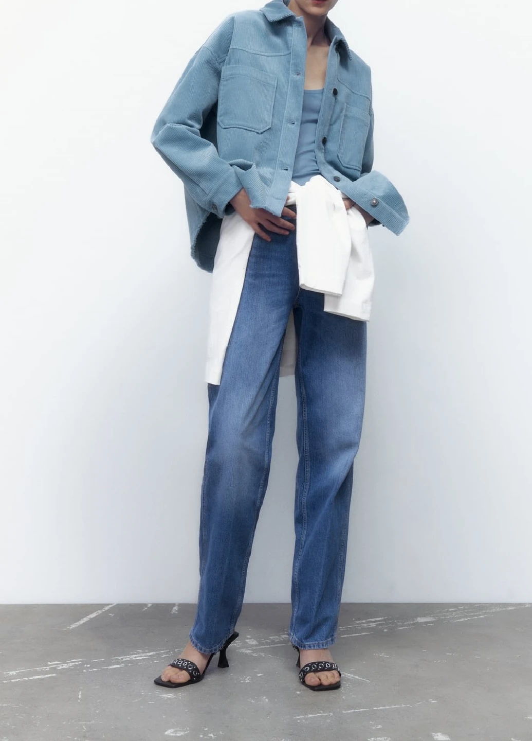 Молочная демисезонная куртка Zara
