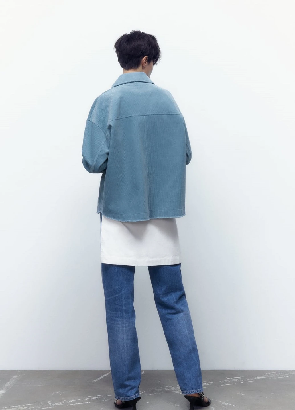 Молочная демисезонная куртка Zara