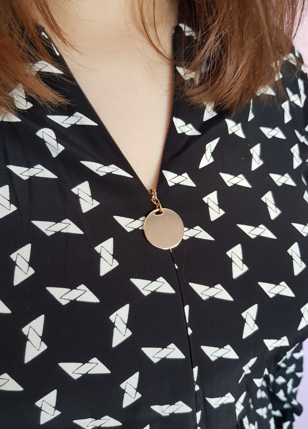 Черно-белое платье миди в геометричный принт Piena