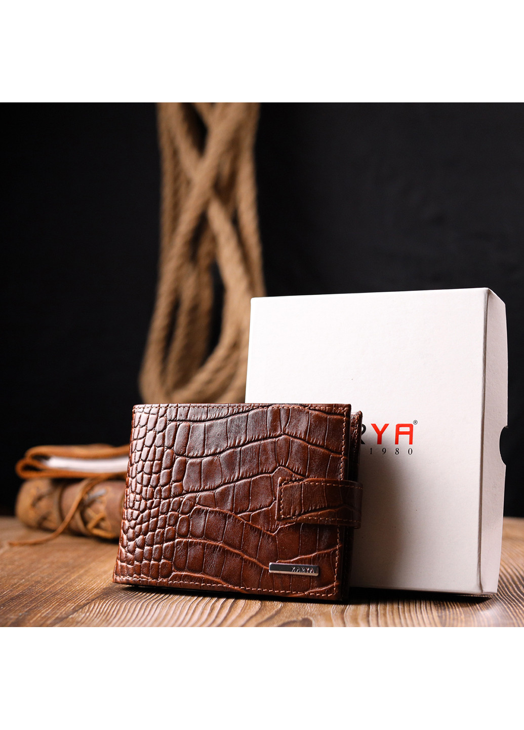 Чоловічий шкіряний гаманець 13х9,2х2 см Karya (257049541)