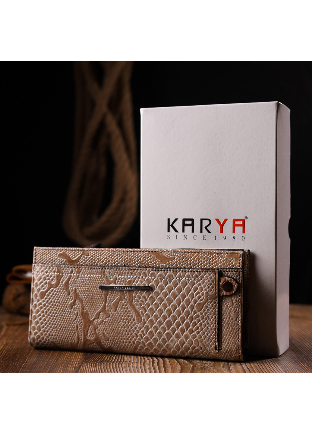 Жіночий шкіряний гаманець 20,2х9,5х2,7 см Karya (257063035)