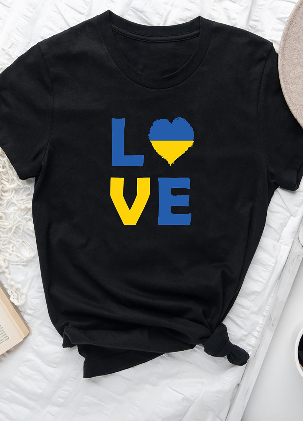Черная демисезон футболка женская черная love ua Love&Live