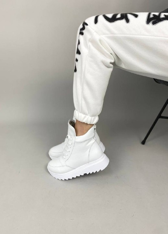 Білі всесезонні кросівки shoesband Brand