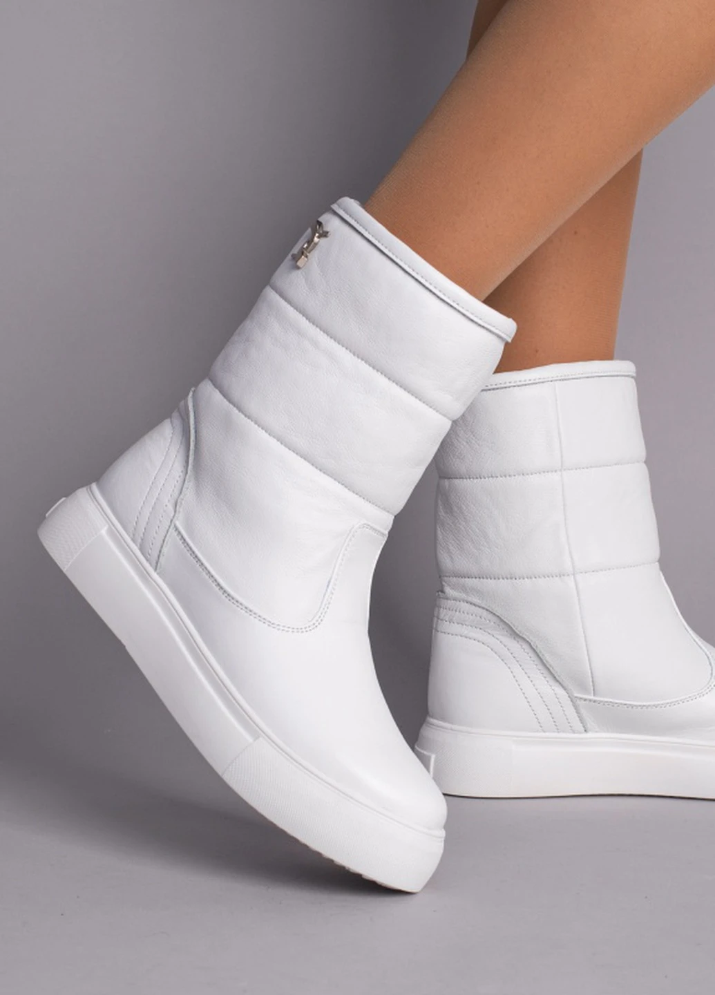 Зимние ботинки shoesband Brand без декора