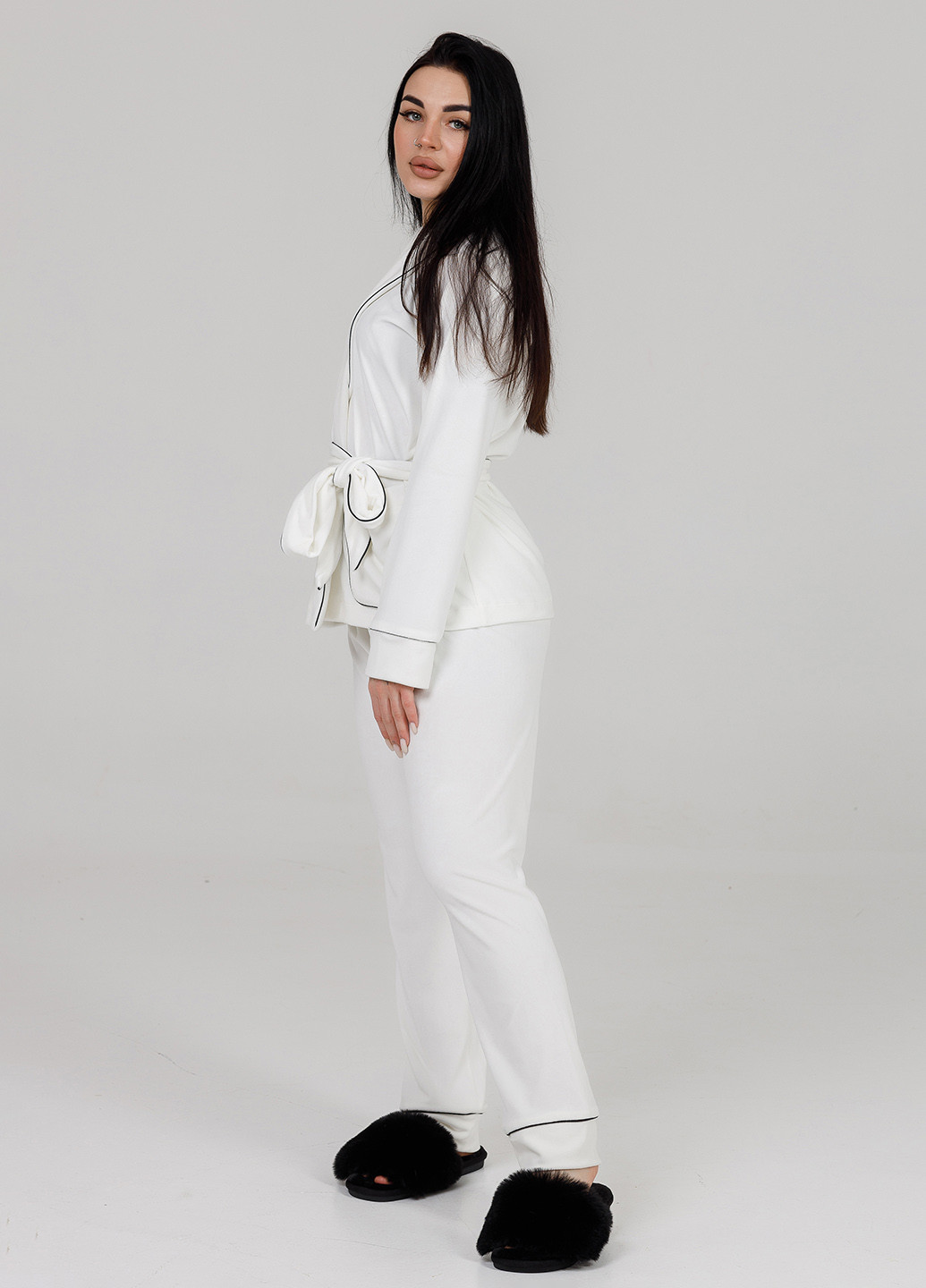 Белая всесезон велюровая пижама (халат+ брюки) белый кофта + брюки SONTSVIT