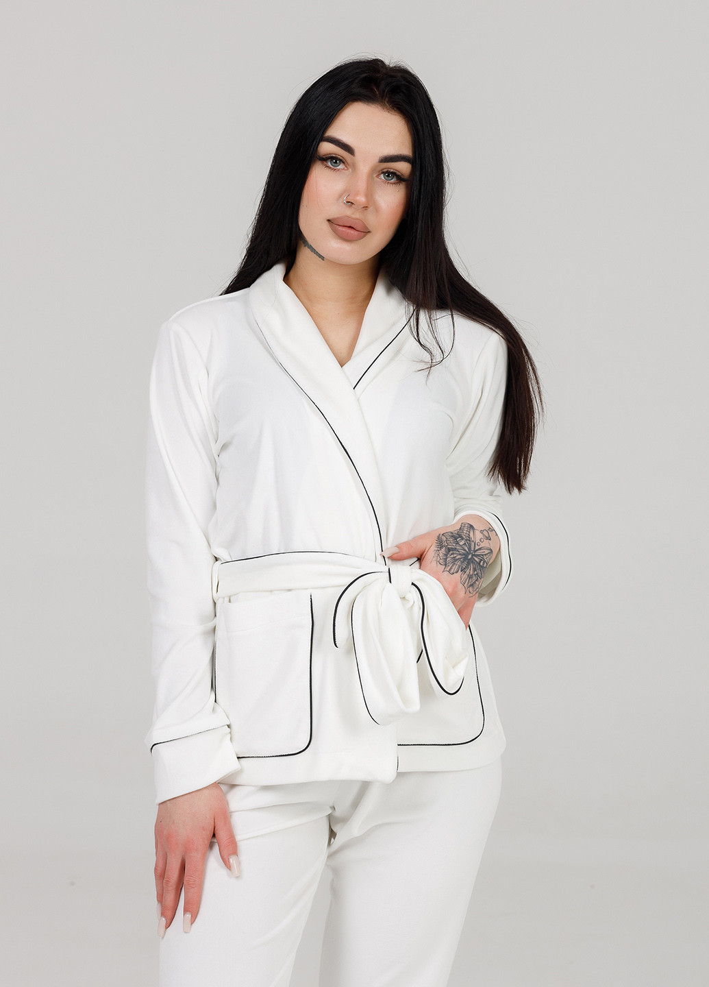Белая всесезон велюровая пижама (халат+ брюки) белый кофта + брюки SONTSVIT