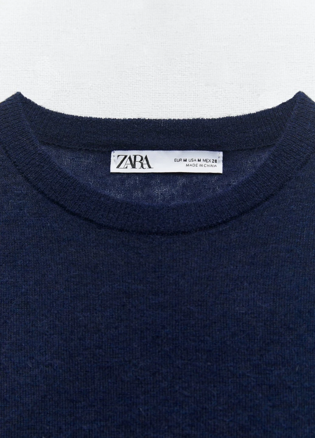 Темно-синий демисезонный свитер Zara