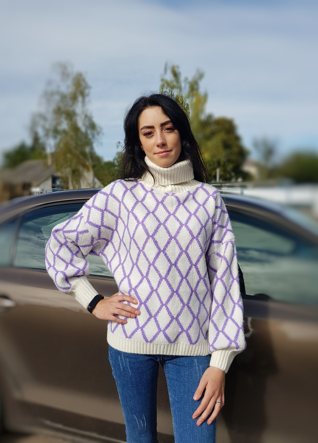 Молочный свитер женский оверсайс в узор молочный с сиреневым Flex moda