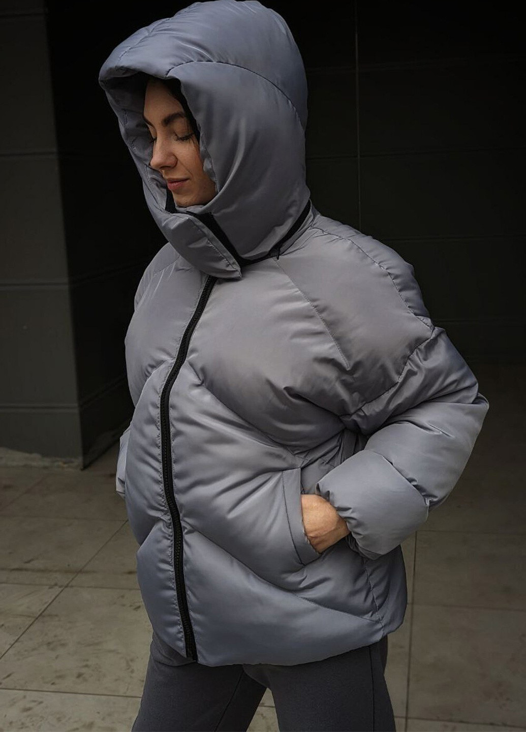 Серая зимняя женская зимняя куртка пуховик оверсайз reload - quadro w темно-сера VDLK
