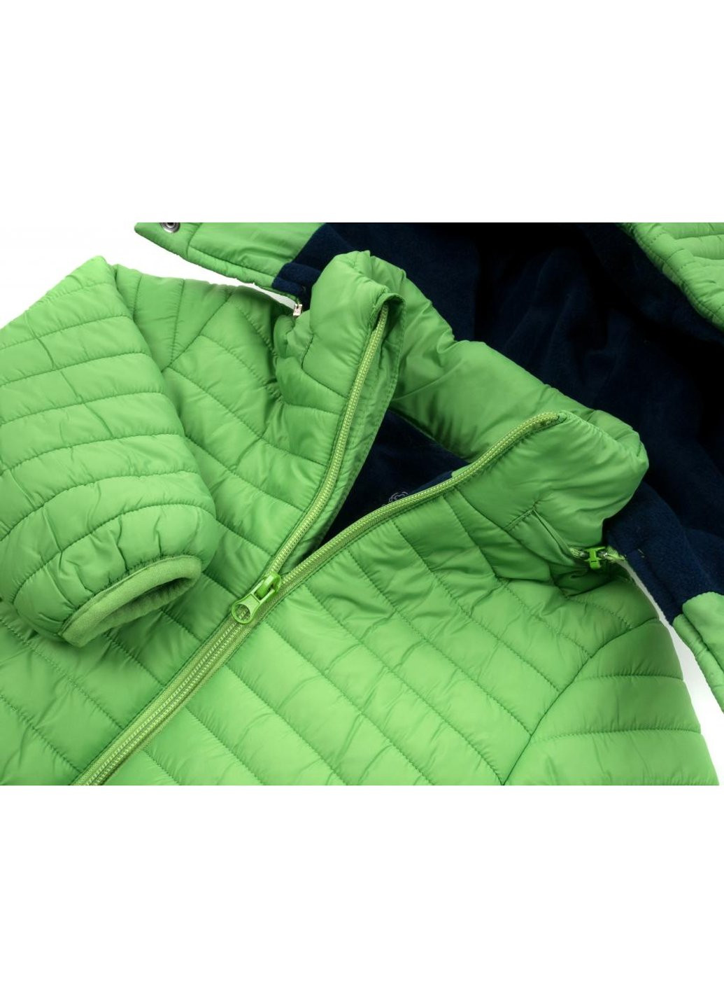 Зелена демісезонна куртка стьобана (3379-104-green) Verscon