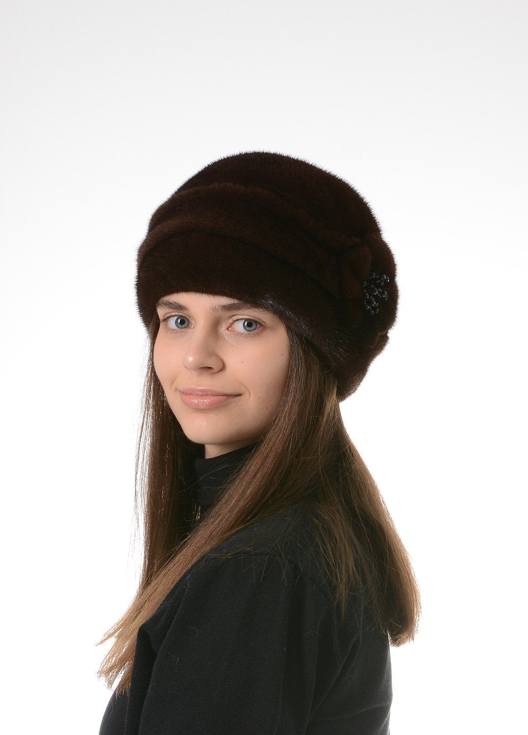 Зимова жіноча шапка з натурального хутра норки Меховой Стиль шарик (257258761)