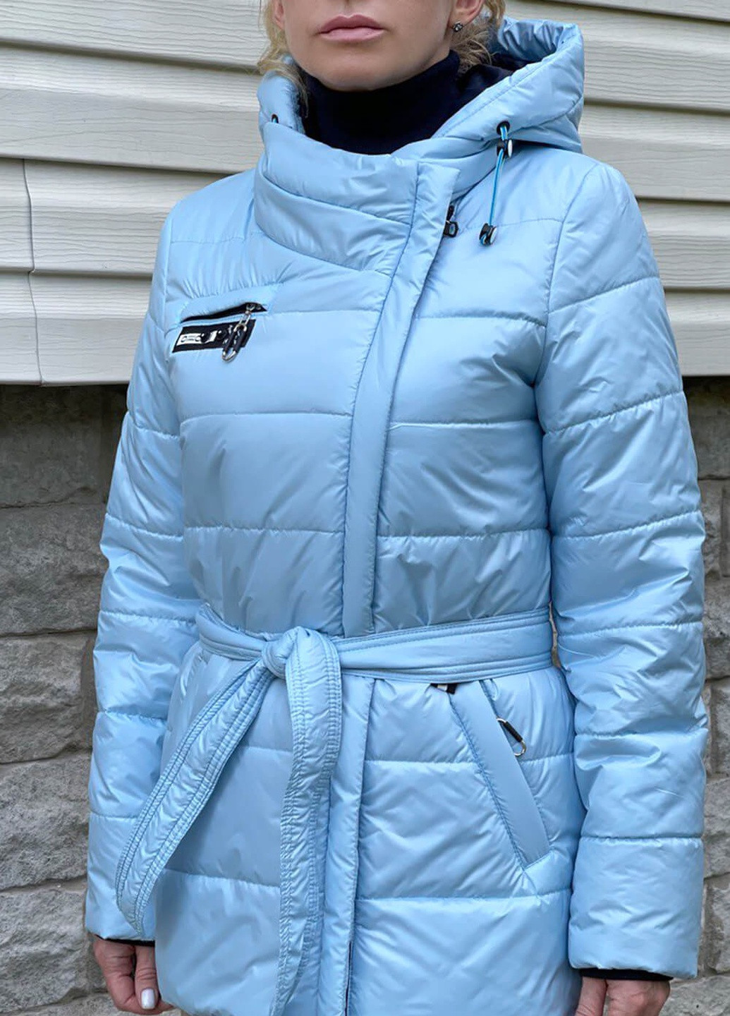 Блакитна демісезонна жіноча демісезонна куртка мартіна з поясом MioRichi