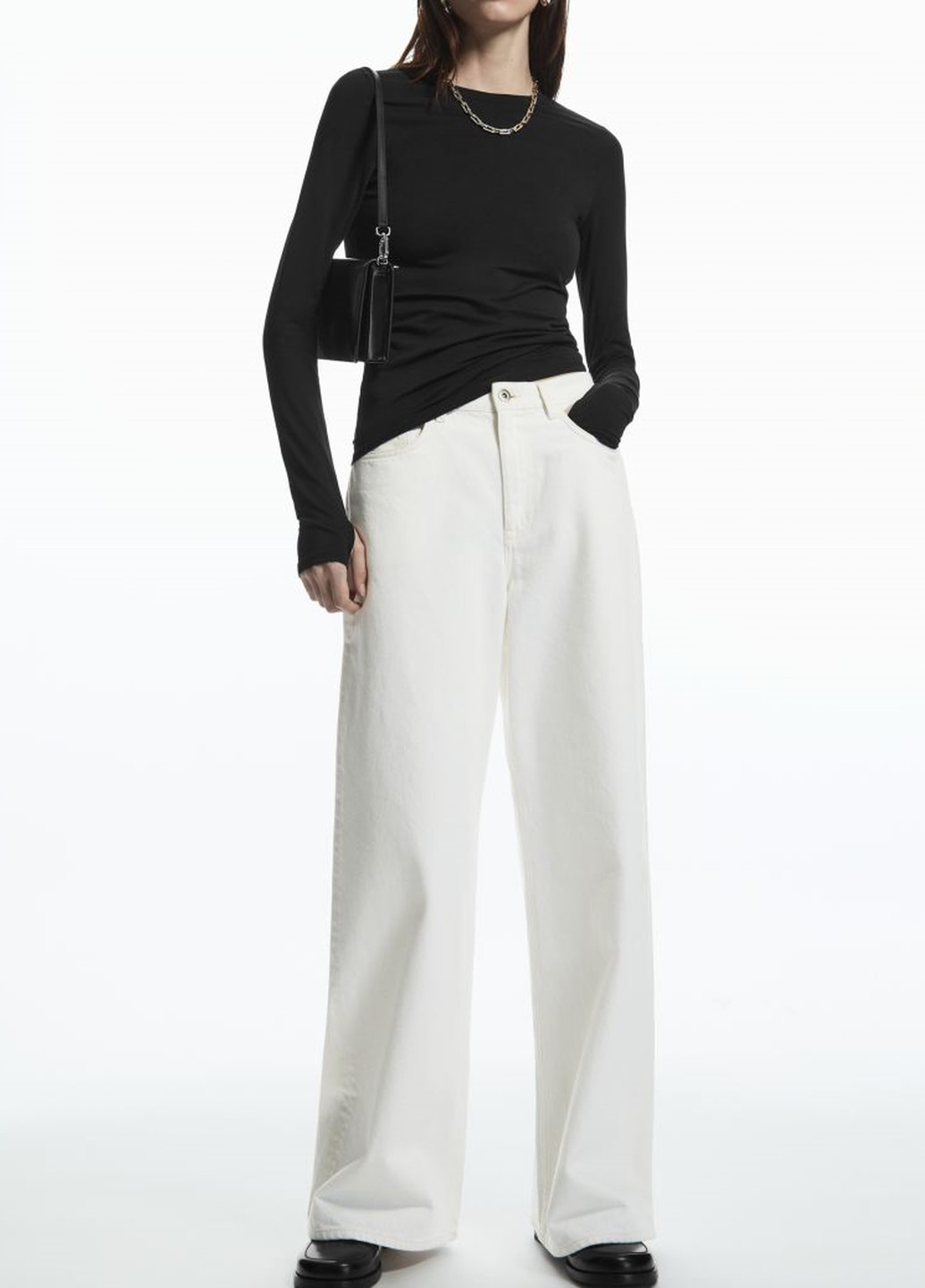 Черный демисезонный пуловер Cos