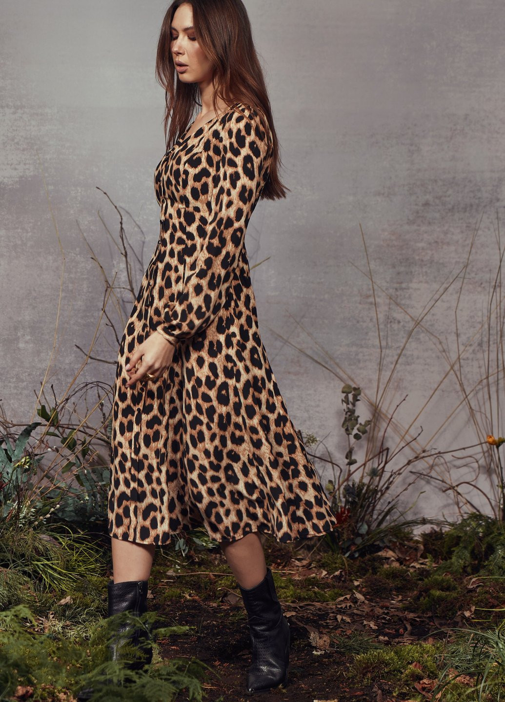 Бежева повсякденний міді сукня в анімалістичному принті Gepur леопардовий