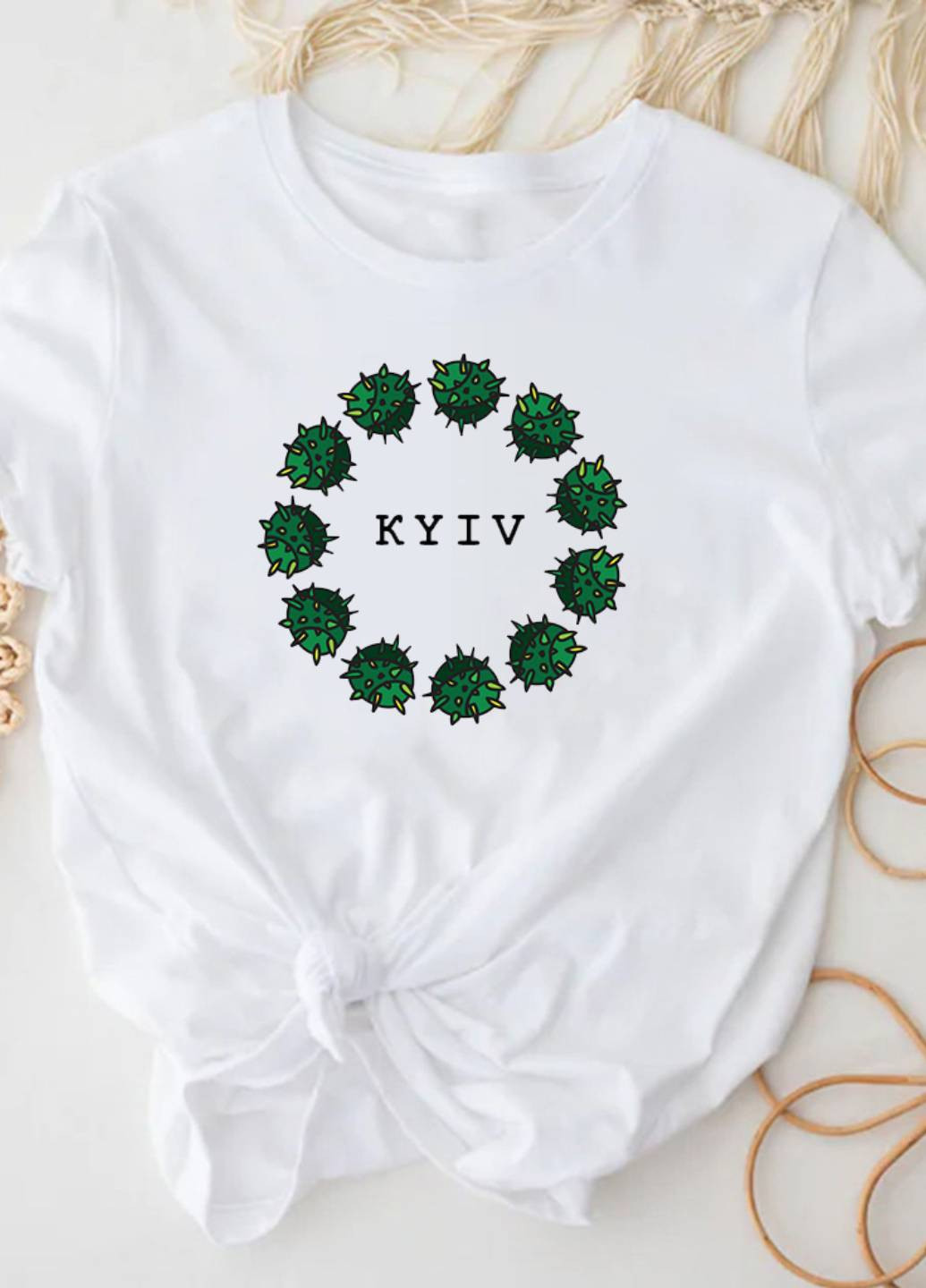 Белая демисезон футболка женская белая kyiv chestnuts Love&Live