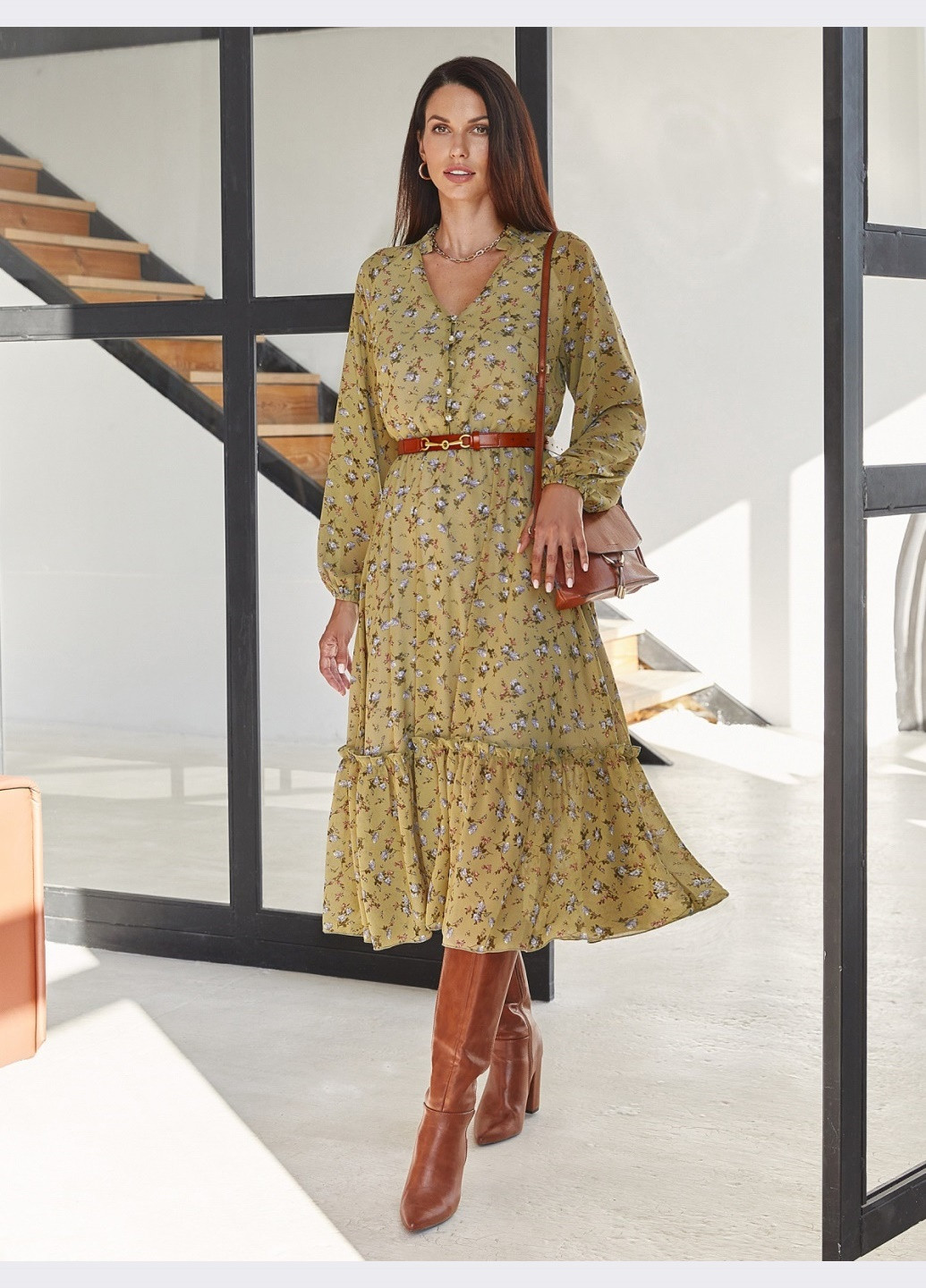 Оливковое (хаки) кэжуал оливковое платье из шифона с принтом и v-образным вырезом Dressa