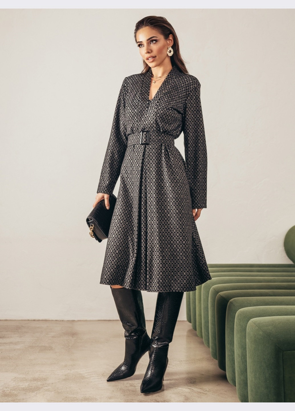 Черное кэжуал шерстяное принтованное платье черное Dressa