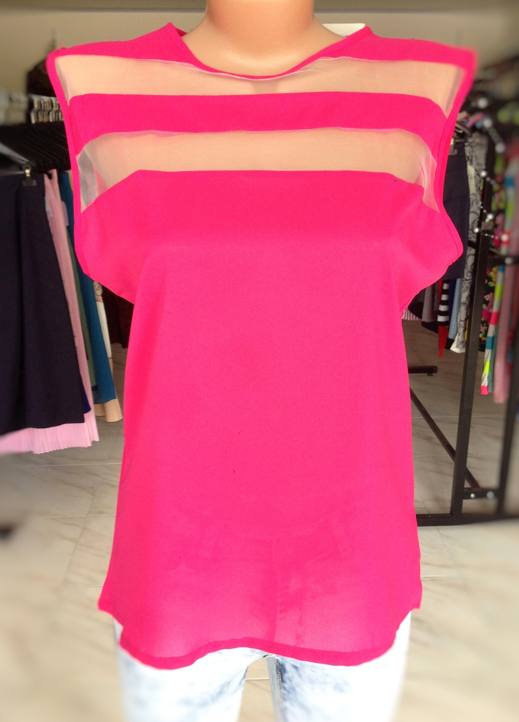 Рожева яскраво-рожева блузка з прозорими вставками No Brand