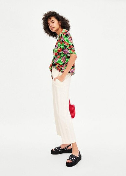 Чёрная блуза черная в цветы оверсайз Zara