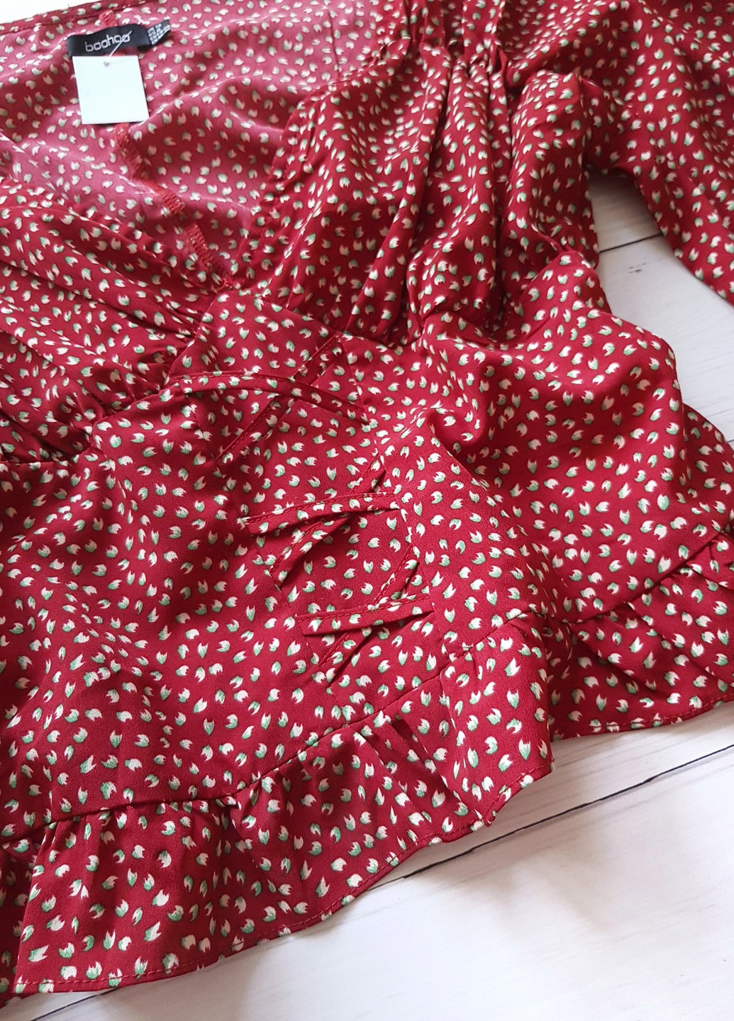 Бордовая демисезонная блуза с декольте бордовая Boohoo