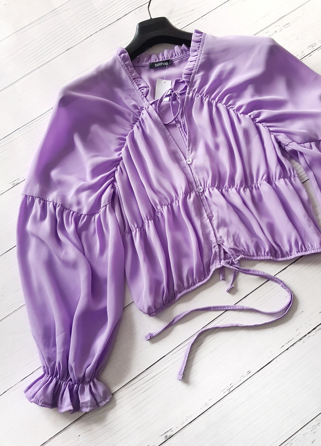 Бузкова коротка блуза на гудзиках бузкова Boohoo