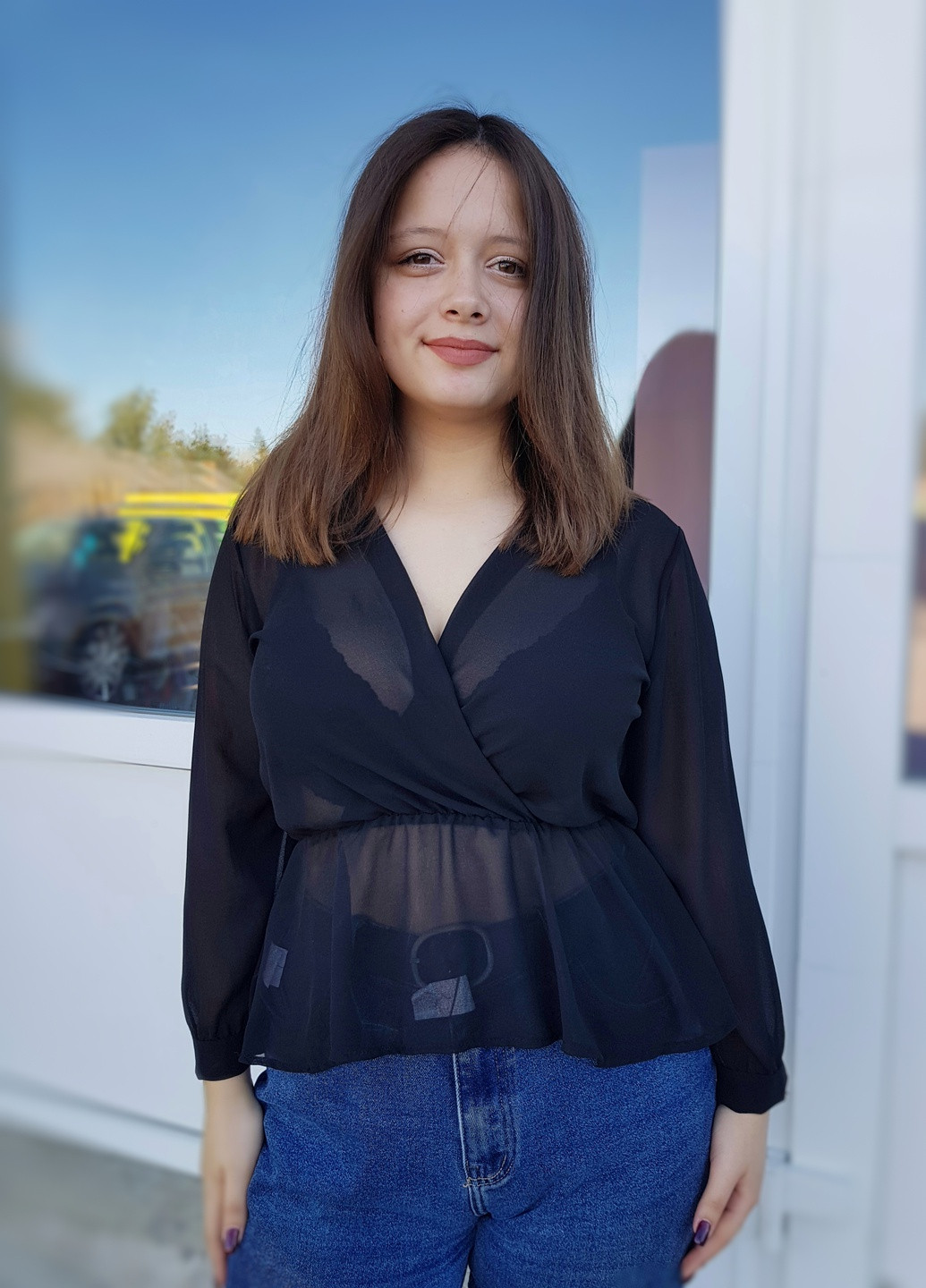 Чорна блузка полупрозора на запах чорна Boohoo