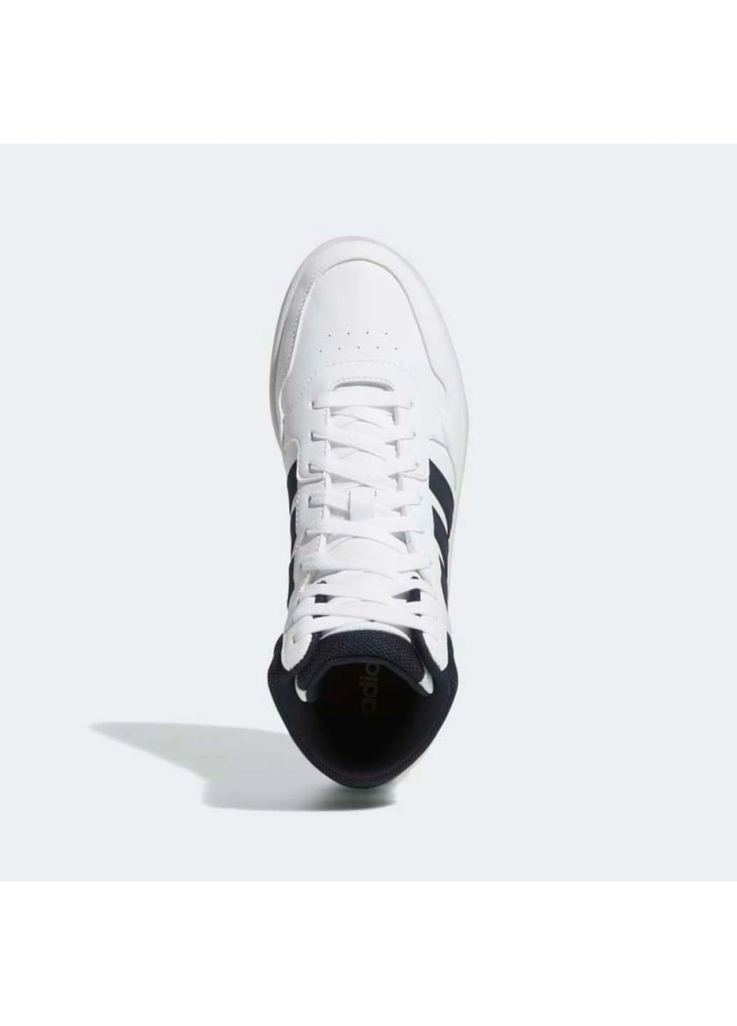 Белые демисезонные кроссовки adidas