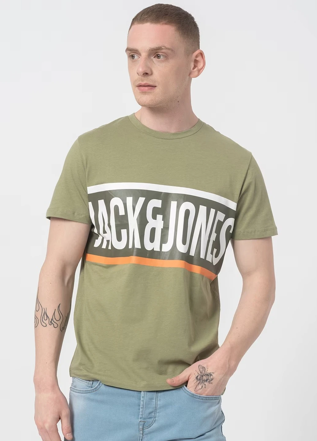 Хаки (оливковая) футболка JACK&JONES