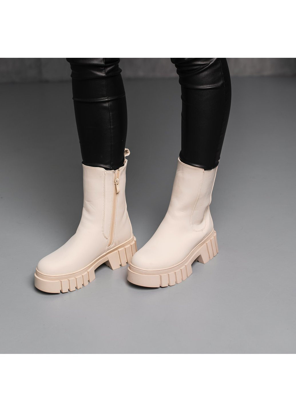 Зимние ботинки женские зимние rosie 3881 235 бежевый Fashion из натурального нубука