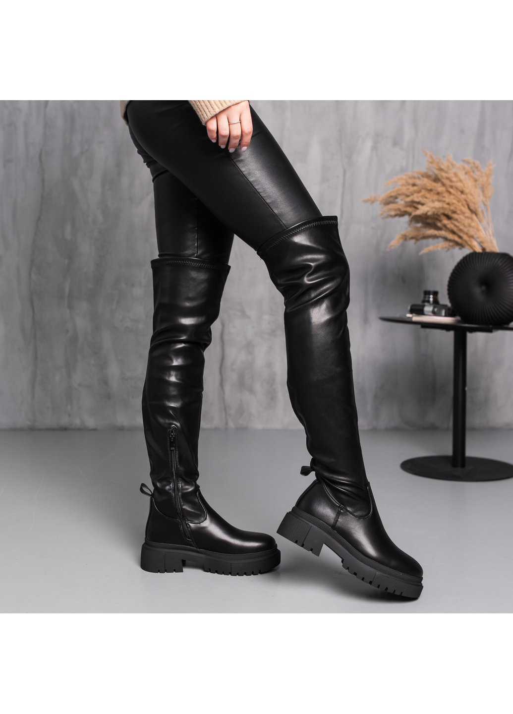 Зимние ботфорты женские зимние doodle 3887 черный Fashion