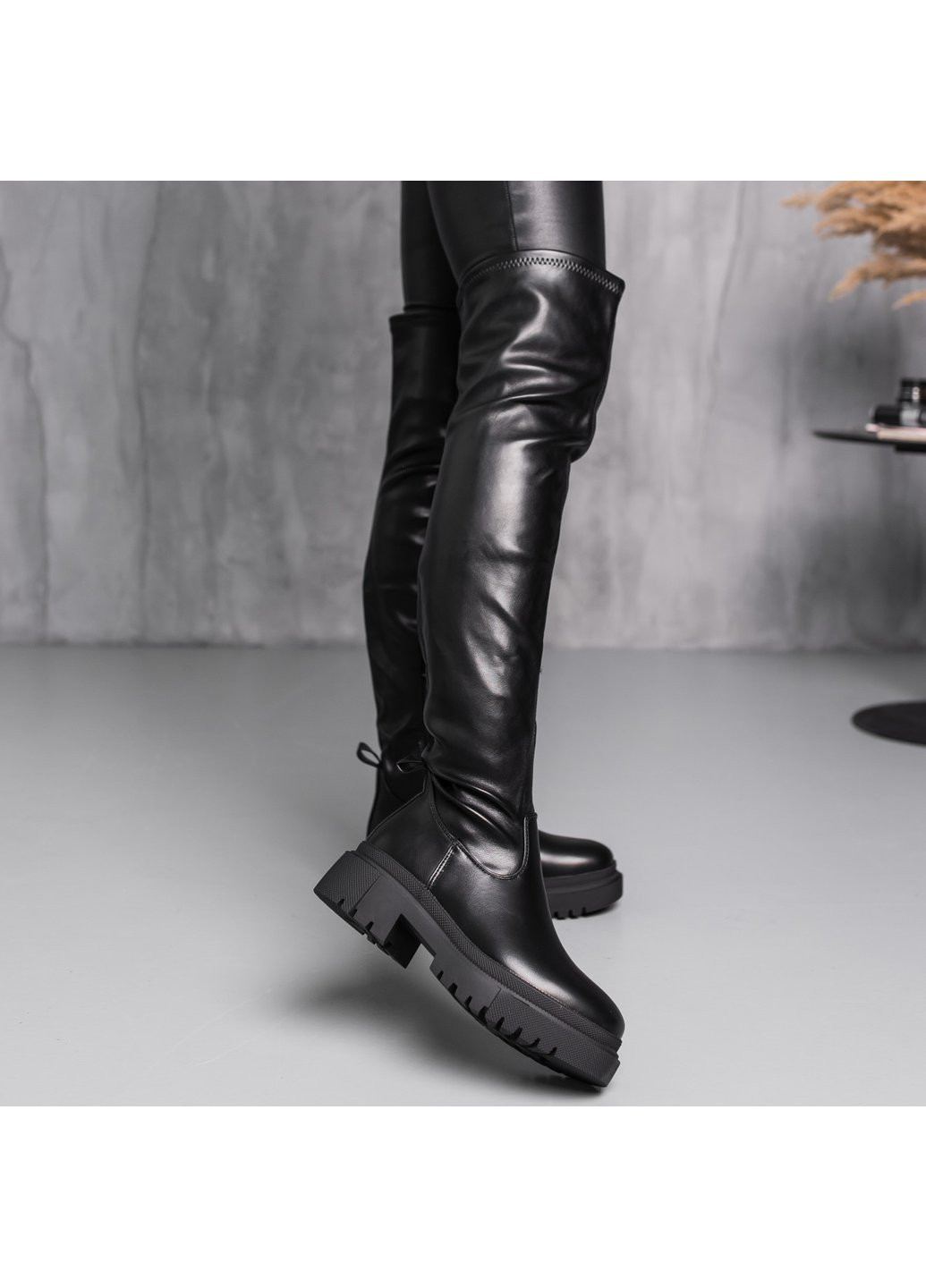 Зимние ботфорты женские зимние doodle 3887 черный Fashion