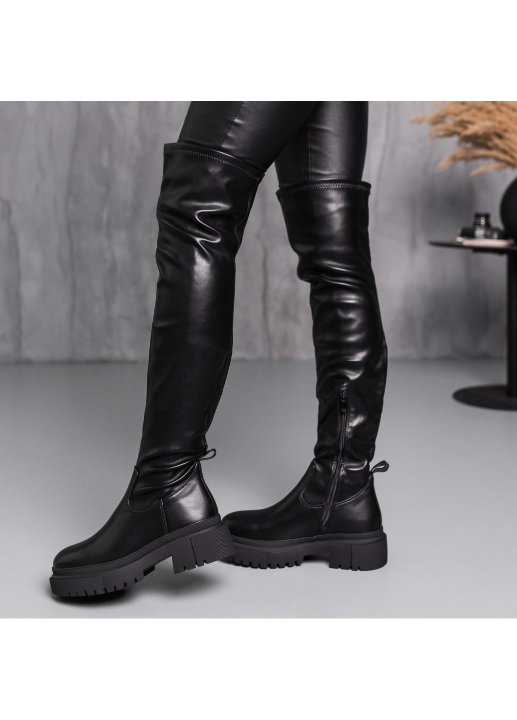 Зимние ботфорты женские зимние doodle 3887 черный Fashion