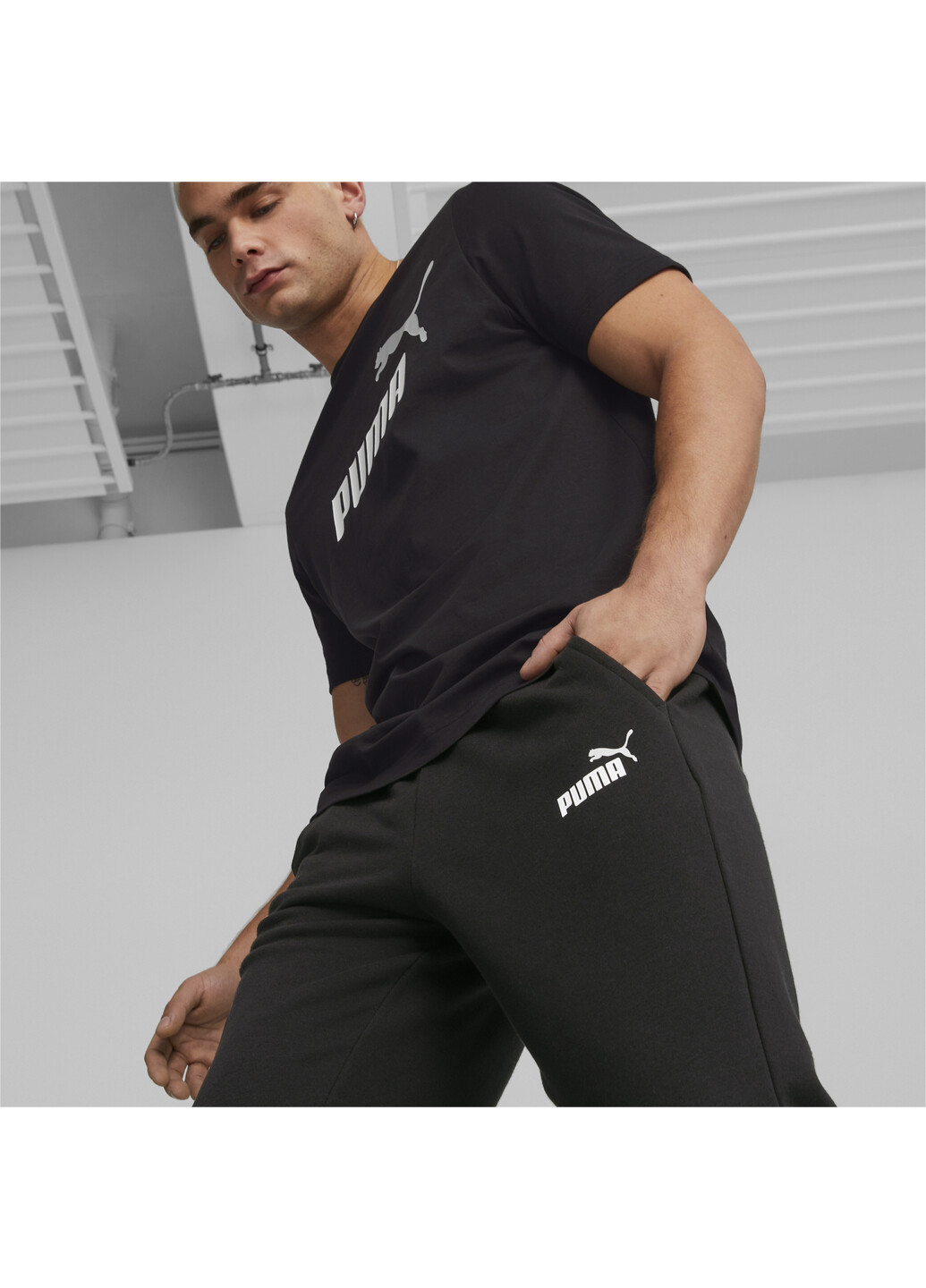 Штани Essentials+ Two-Tone Logo Men's Pants Puma (257456367)