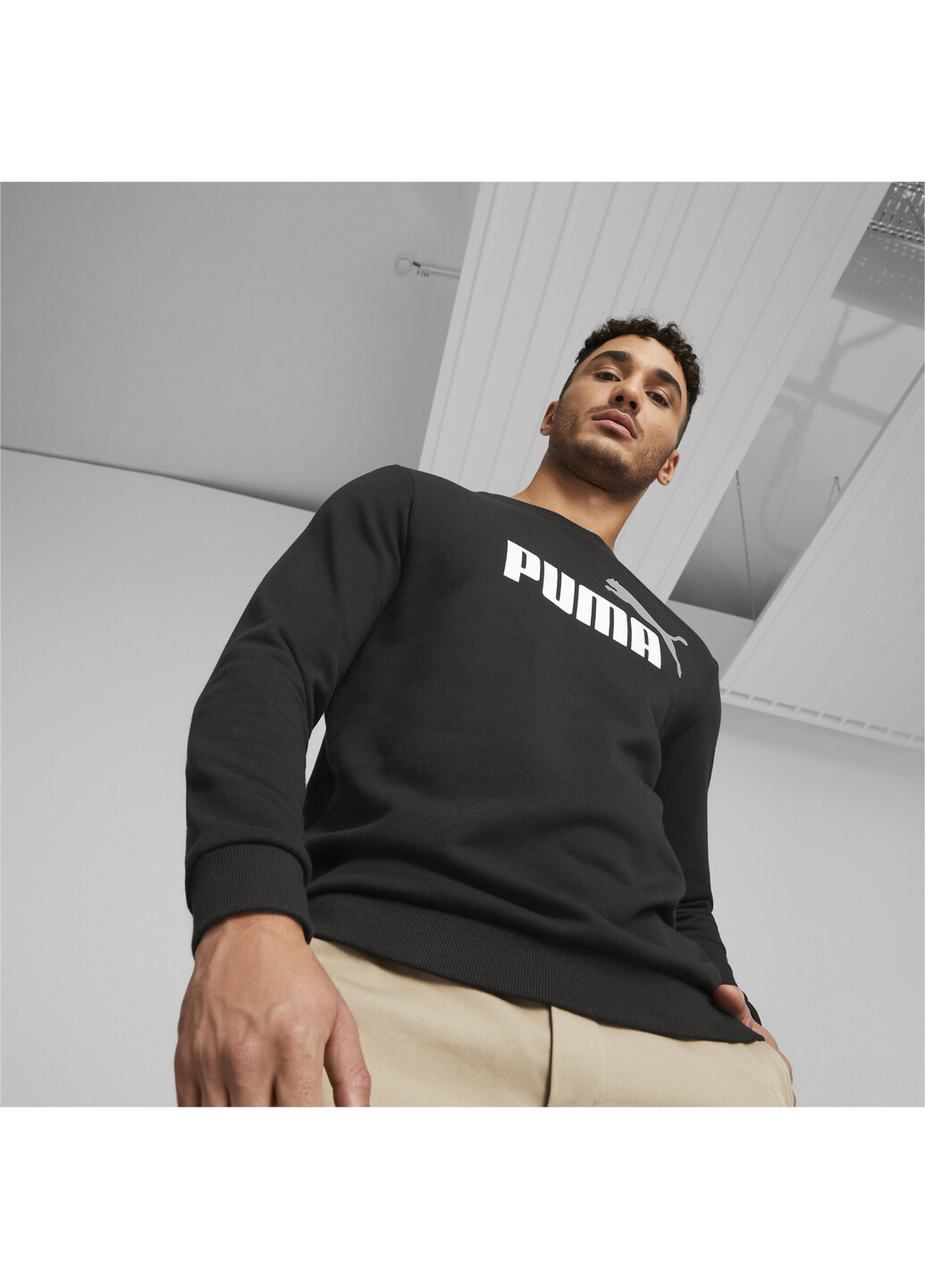Черная демисезонная толстовка essentials+ two-tone big logo crew neck men's sweater Puma
