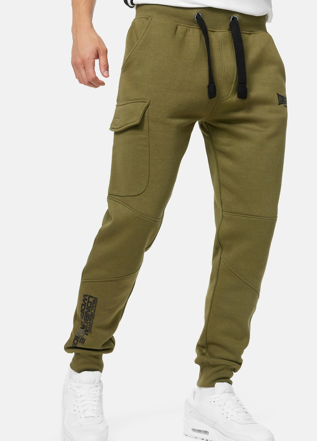 Оливковые кэжуал демисезонные брюки Lonsdale