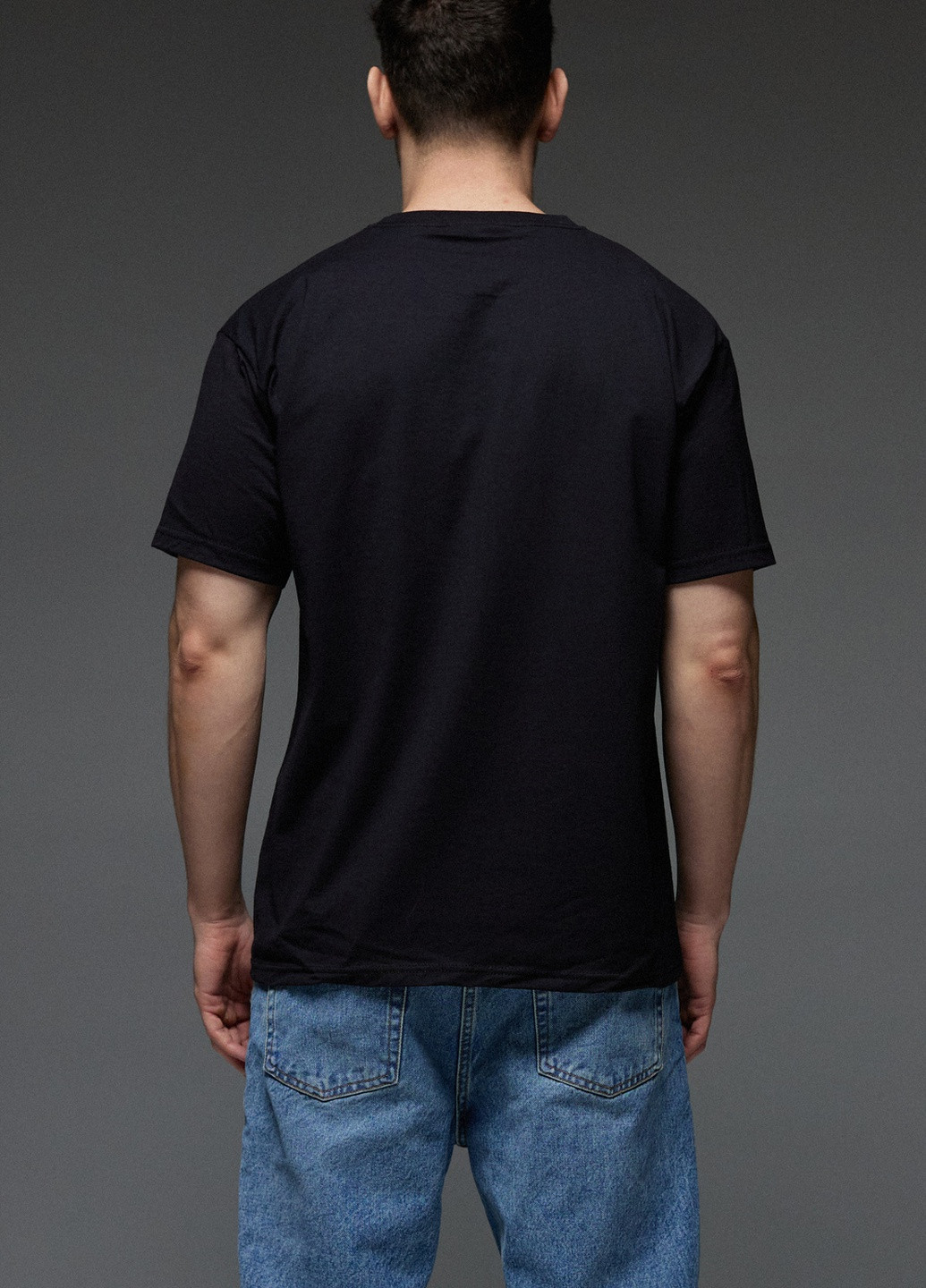 Чорна футболка чоловіча чорна " never give up" Aspirine