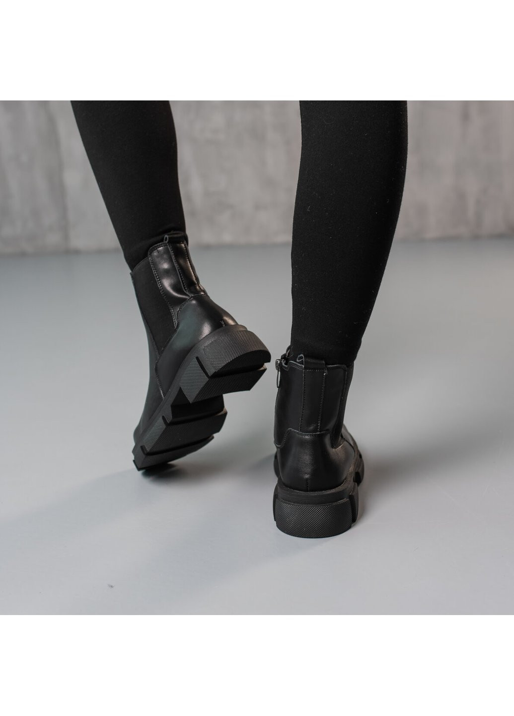 Осенние ботинки женские trauma 3800 245 черный Fashion