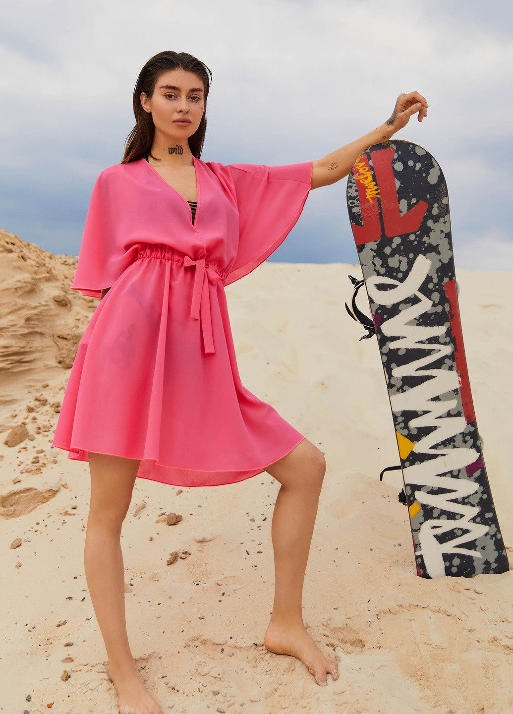 Неперевершена пляжна туніка Jadone Fashion пляжна туніка (257524428)