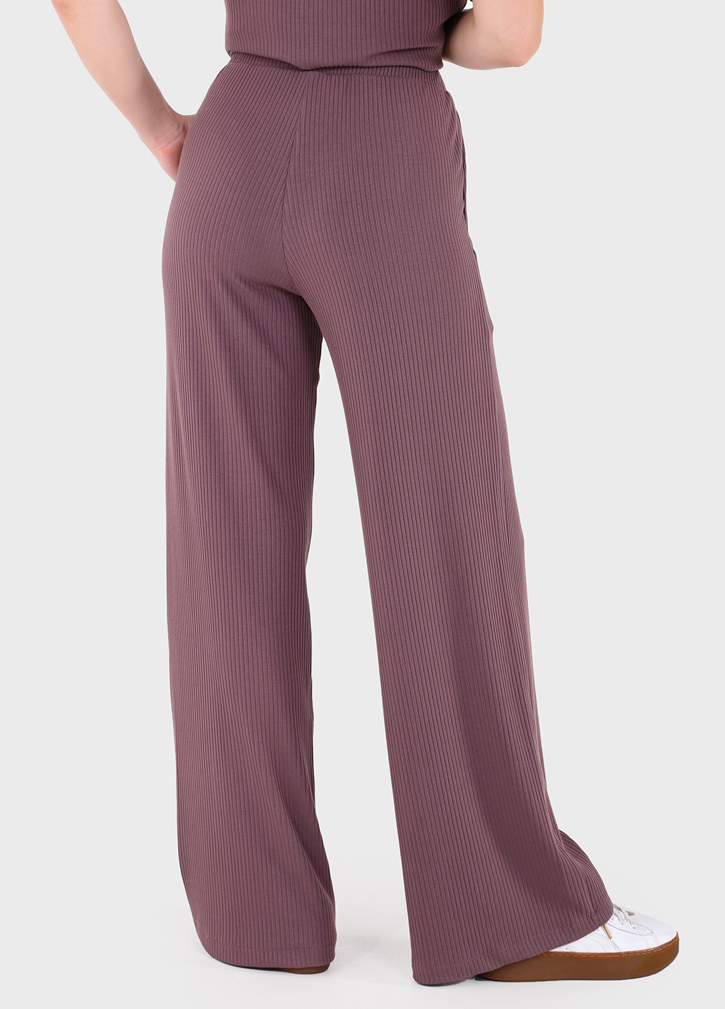 Жіночі штани кльош в рубчик фіолетового кольору Амаранті 600000070 Merlini амаранти (257533392)