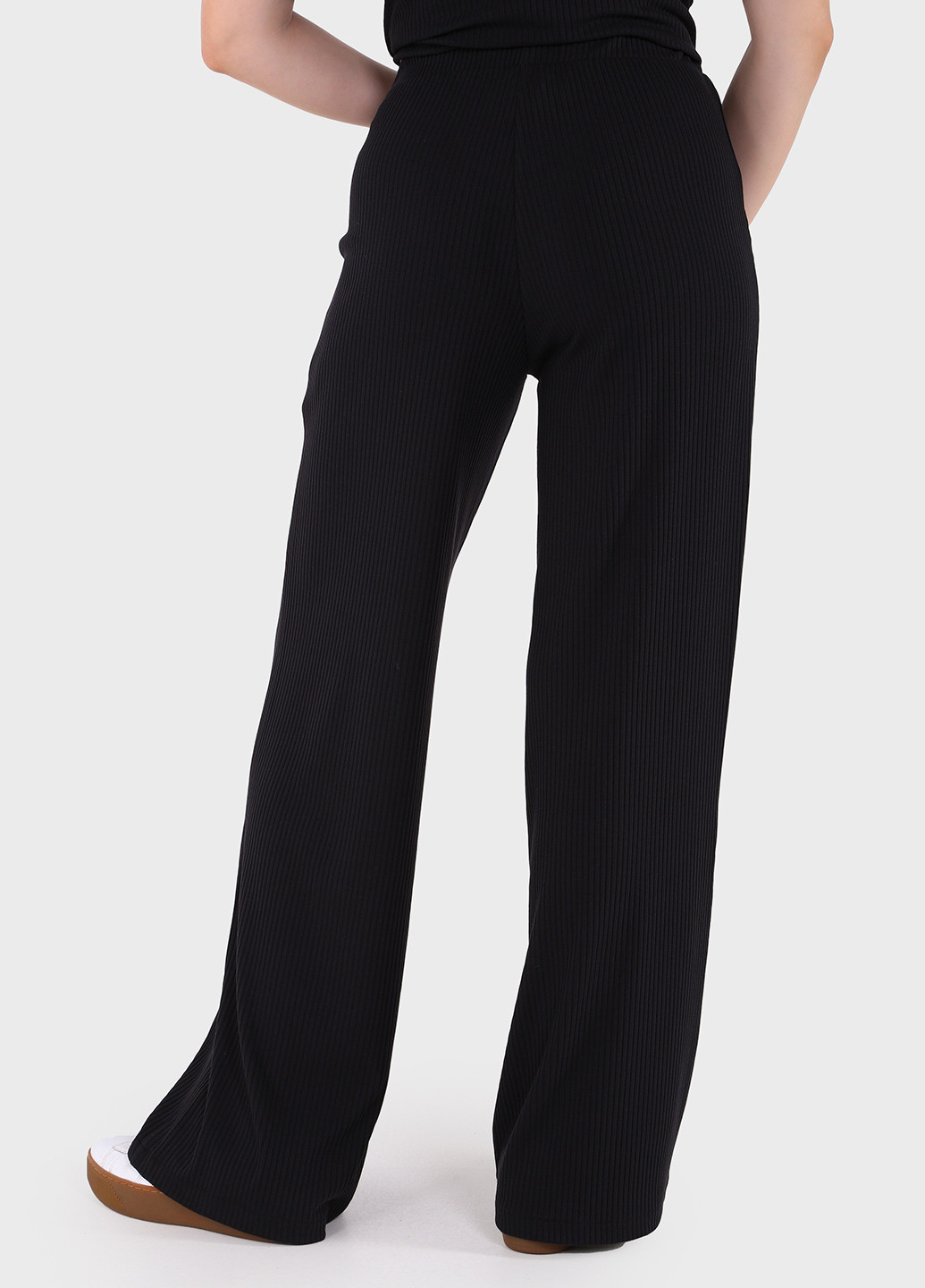 Жіночі штани кльош в рубчик чорного кольору Амаранті 600000067 Merlini амаранти (257533439)