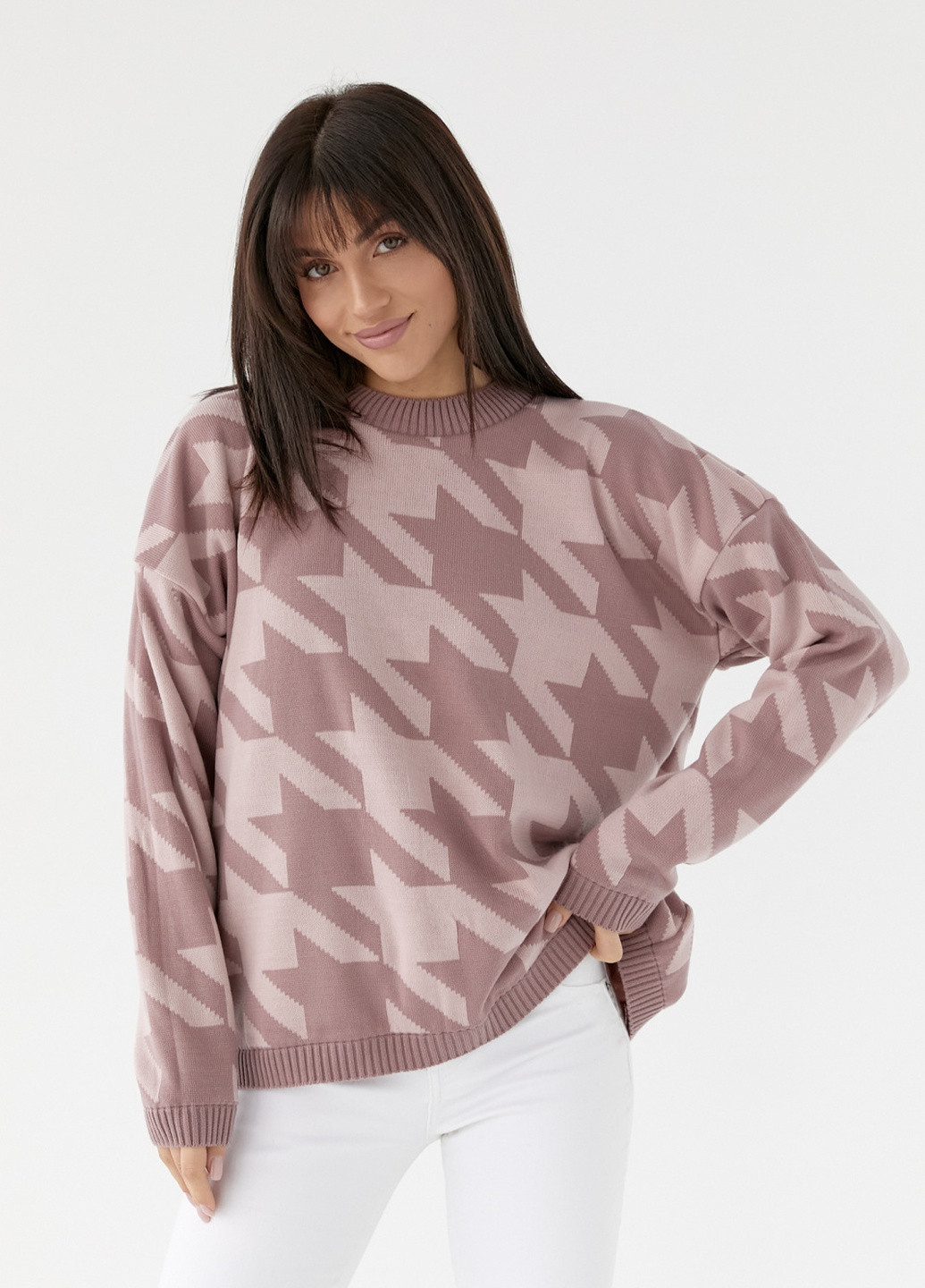 Розовый демисезонный свитер MSM