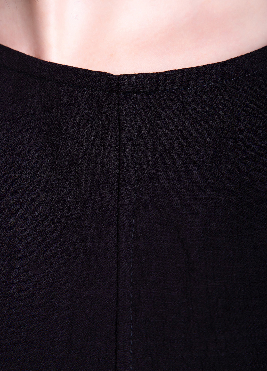 Черная летняя оверсайз футболка из льна-жатки 800000043 с коротким рукавом Merlini Салерно