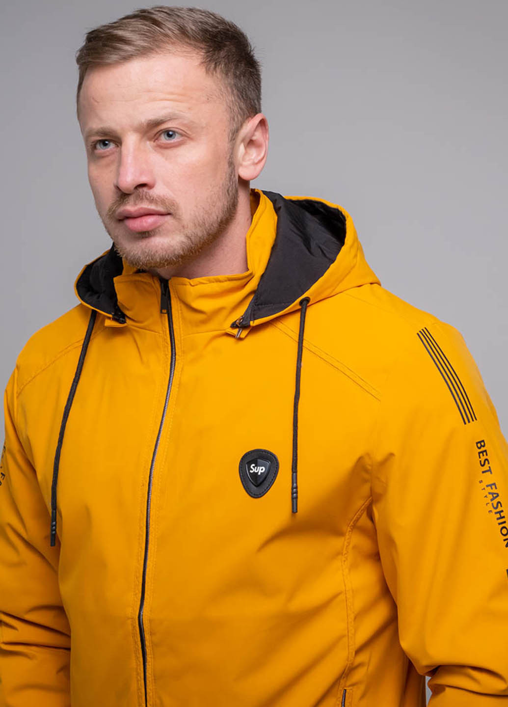 Желтая демисезонная куртка Power