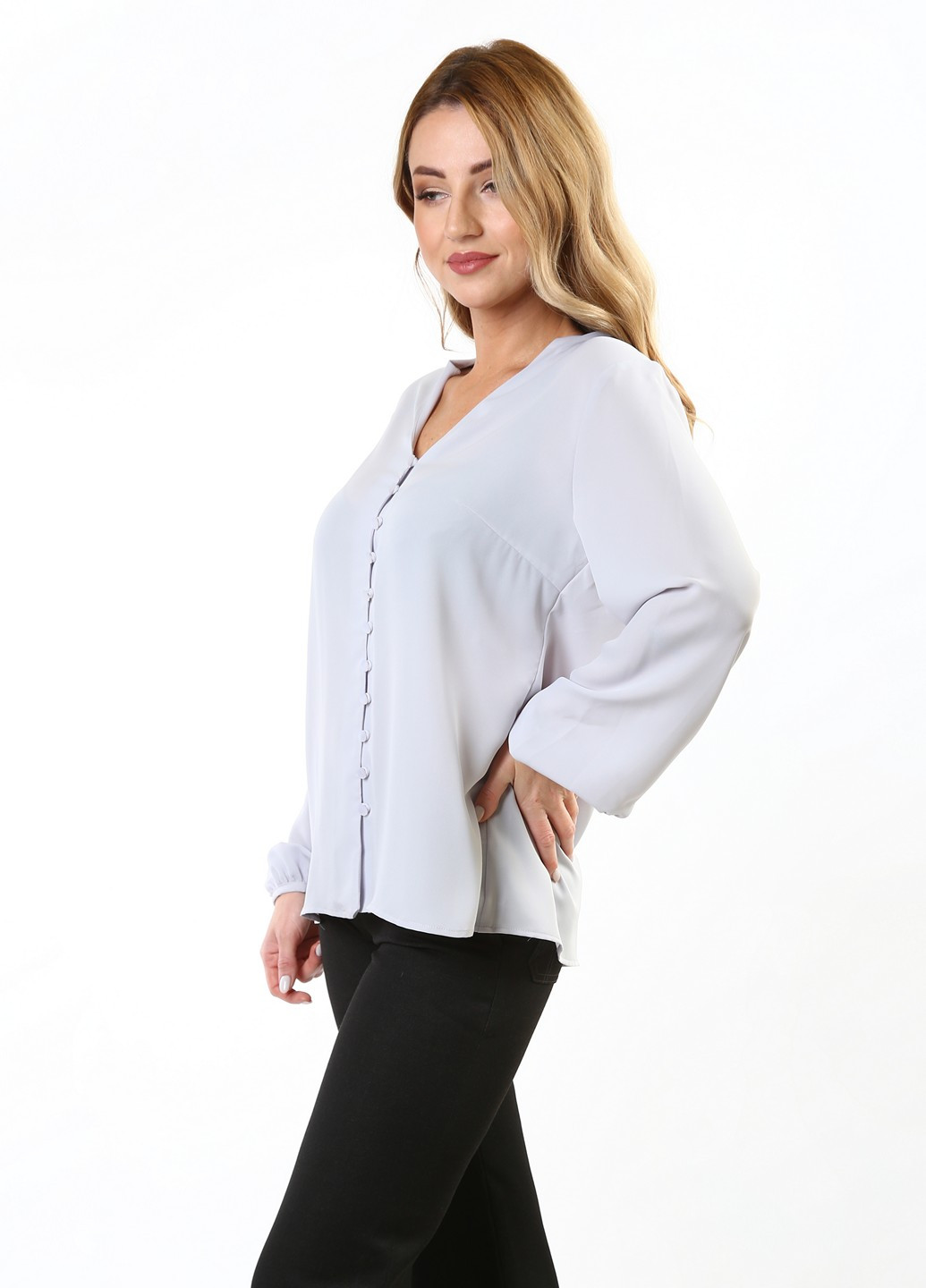 Светло-серая блуза InDresser